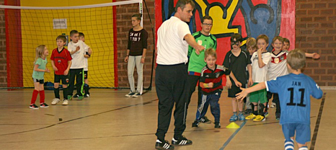 Fußball und Badminton Schnuppertraining