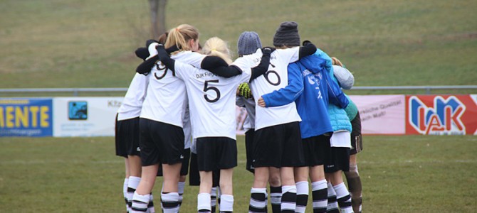 Die Soccergirls: Gemeinschaftsprojekt mit der DJK Fiegenstall