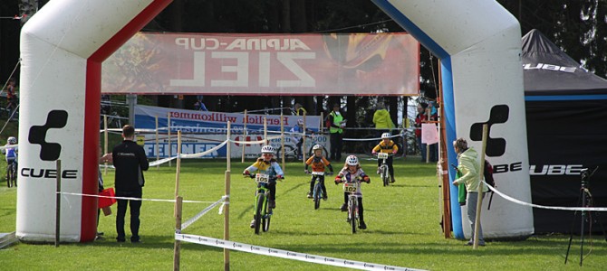 Mehrere gute Plätze beim Alpina-Cup Wüstenselbitz