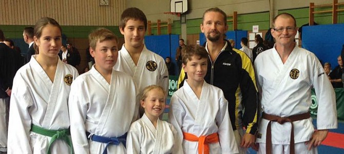 Top Ergebnisse bei der Karate-Kreismeisterschaft in Abenberg