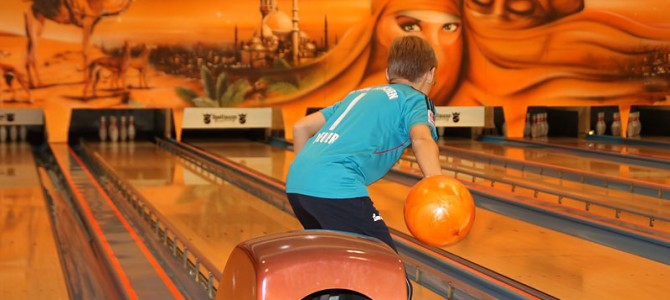 Herzliche Einladung zum Jubiläums-Bowling!