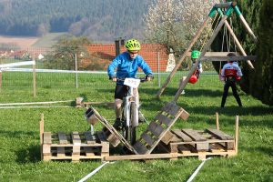 radsport-rennen-schneckenlohe-technikparcours01