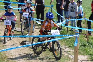 radsport-rennen-schneckenlohe-u7m-rennen03