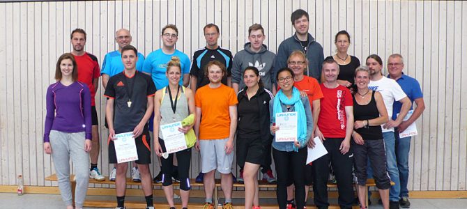 Badminton-Jubiläumsturnier: Spannende Matches und geselliges Grillen