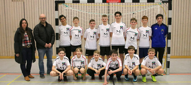 Trainingsshirts für die U13-Fußballkids vom UFC Ellingen Trainingsshirts für die U13-Fußballkids vom UFC Ellingen