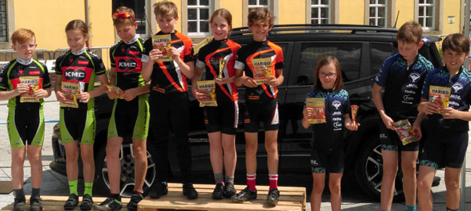 Treppchenplätze in Bad Alexandersbad Mehrere Treppchenplätze bei der U11 und U13 – UFC-Staffel auf Platz 1