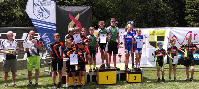 UFC-Radlkids bei der Bayerischen Meisterschaft XCO 2019 erfolgreich Foto-Finish bei der U11 – Starker Auftritt bei der U13 – Starke UFC-Staffeln